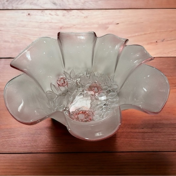 VINTAGE 1980’s~MIKASA~ROSELLA CRYSTAL~EMBOSSED FLOWERS & LEAVES (on bottom)~G13 - Picture 2 of 7